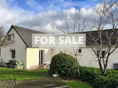 Detached House with neat Garden