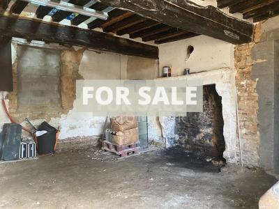 Detached Country House with Outbuilding