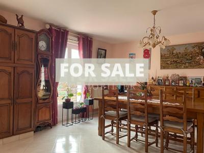 Detached House with Landscaped Garden