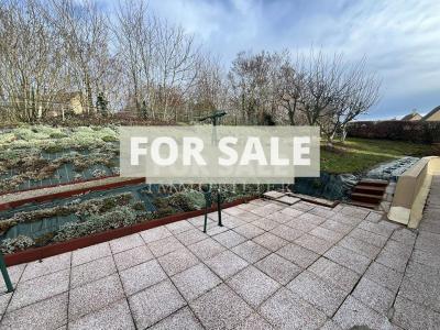 Detached House with Landscaped Garden