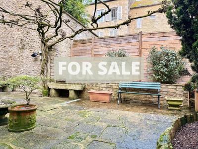 Magnificent Town House in Historic Sector