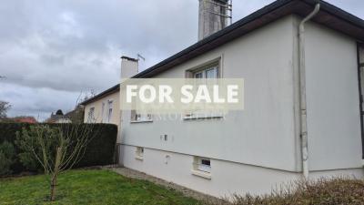 Traditional House with Garden