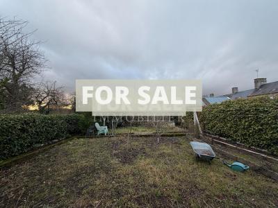 Traditional House with Garden