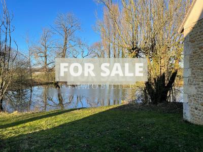 Detached Country House with Lake and Land