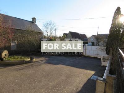 Traditional House with Garden