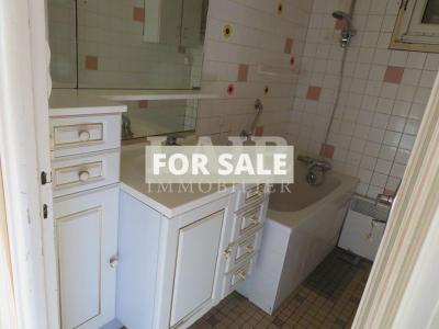 Traditional House with Garden