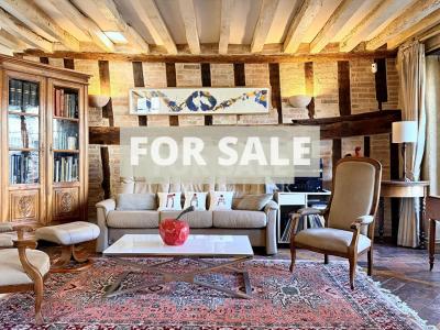 Magnificent House Full of Character with Garden