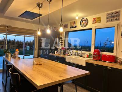 Contemporary Detached House, Lovely Family Home