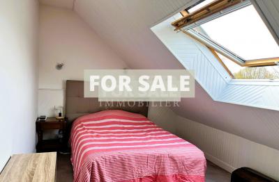 Detached House with Landscaped Garden