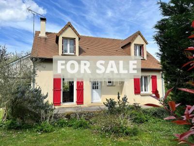Detached House with Landscaped Garden