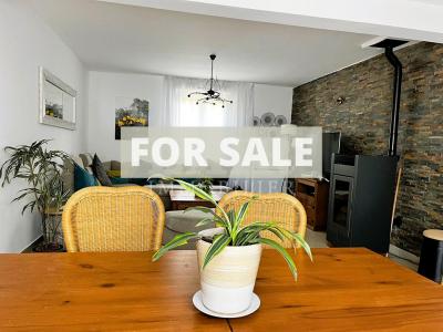 Detached House with Landscaped Garden