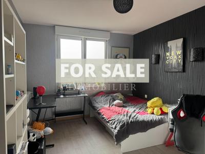 Town House With Garden and Garage