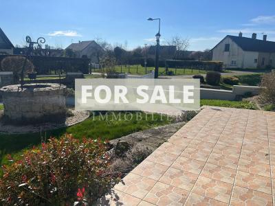 Impressive Detached House with Landscaped Garden