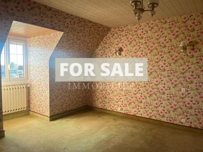 Impressive Detached House with Landscaped Garden