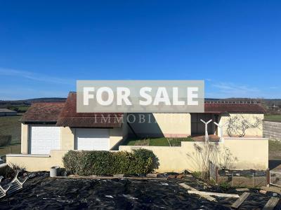 Impressive Detached House with Landscaped Garden