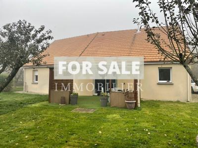 Detached House with Landscaped Garden