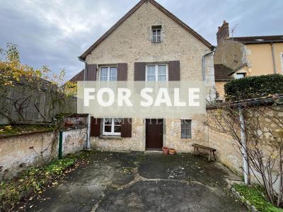 Traditional House with Garden