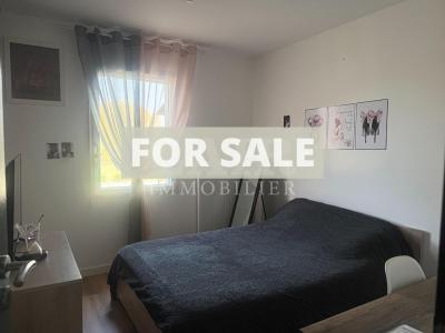 Detached House with Landscaped Garden