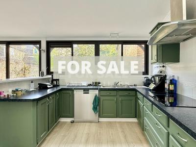 Pretty House with Parking and Private Parking