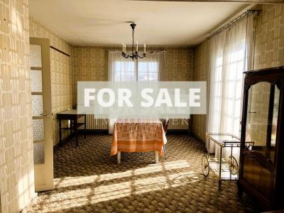 Traditional House with Garden