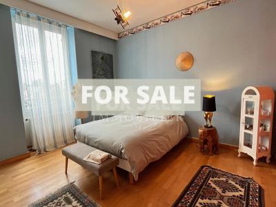 Town House with Neat Garden