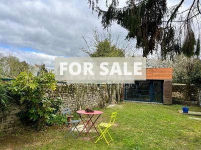 Town House with Neat Garden
