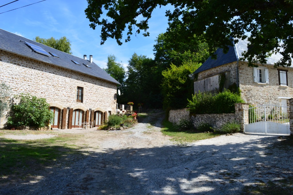 Detached House With Guest Accommodation And Pool