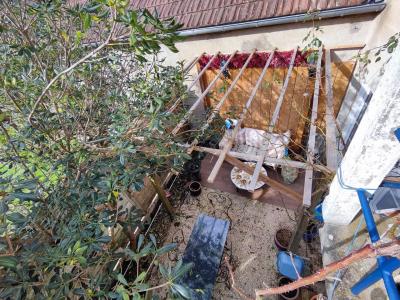 Town House With Courtyard and Garage