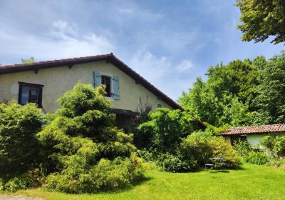 Farmhouse With Pool, Guest Apartments, 1.2 Hectares