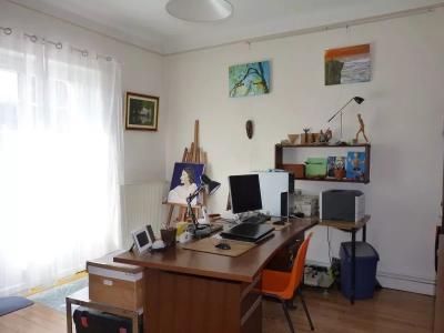 Beautiful House With Guest House And Garden