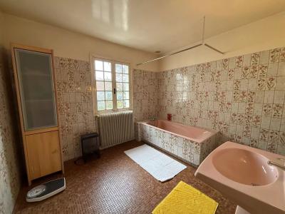 Beautiful Detached House with Lovely Garden