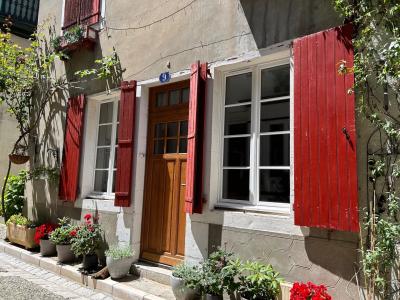 Beautiful and Luxurious Town House