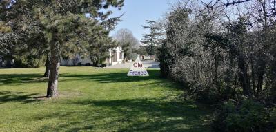 A Rouffiac, Jolie Propriete Avec Parc De 9000ma
