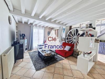 Detached Country House with Swimming Pool
