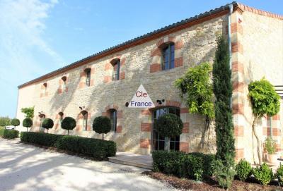 Gers- Propriete D\'exception -vaste Chai Gascon En Pierre Parfaitement Renove En 2020 Sur Un Ilot D\