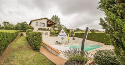 Sur Les Hauteurs De Moissac - Belle Villa D\'architecte De Plain-pied Avec Piscine -i Terrasses -vu