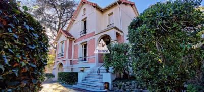 Period Property with Landscaped Garden