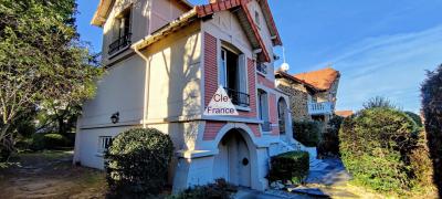 Period Property with Landscaped Garden