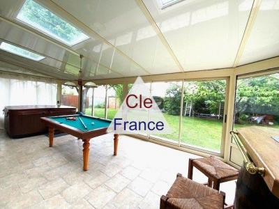 Detached House with Landscaped Garden