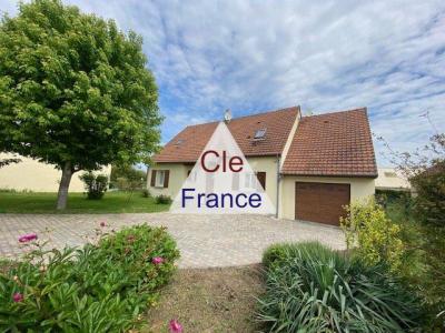 Detached House with Landscaped Garden