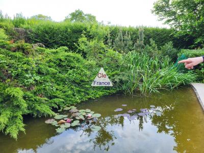 High Specification Detached House with Landscaped Garden