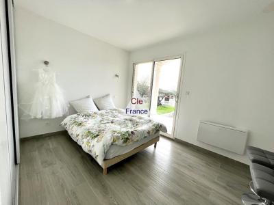 Detached Villa with Annexe Apartment with Garden