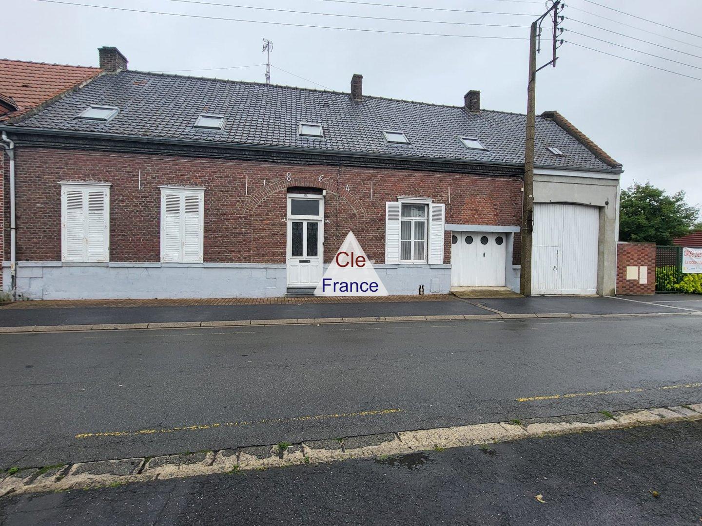 Main Photo of a 6 bedroom  House for sale