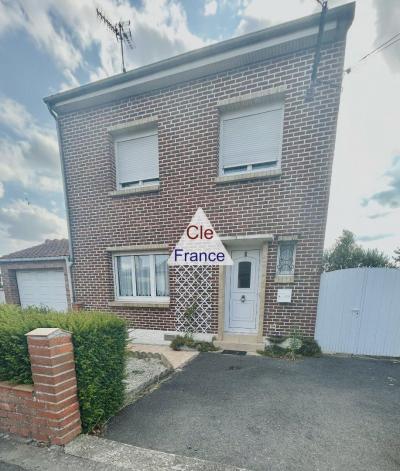Habitable House to Improve in the Beautiful Village