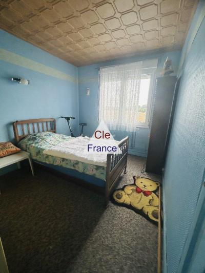 Habitable House to Improve in the Beautiful Village