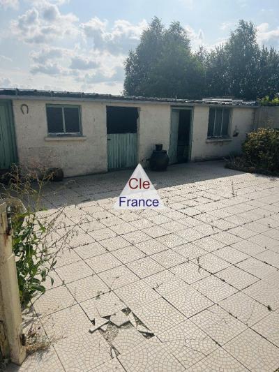 Habitable House to Improve in the Beautiful Village