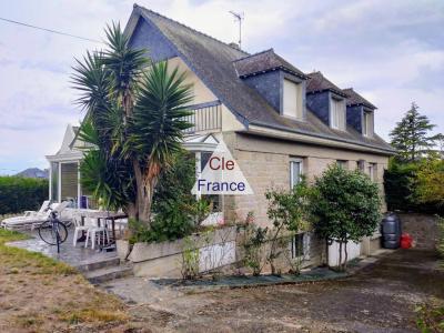 Detached Coastal Villa with Landscaped Garden