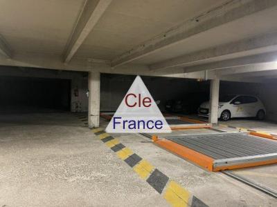 Au Coeur Du Triangle D\'or