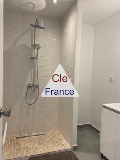 Au Coeur Du Triangle D\'or