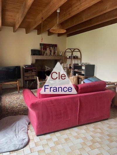 En Village, Maison